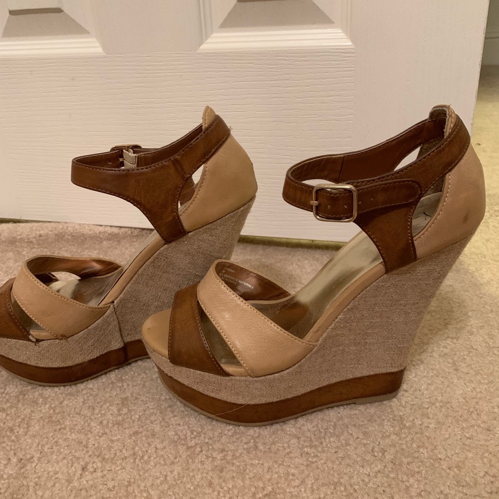 Wedges - Picture 3 of 3